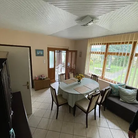 Agnes Nyaralohaz 別荘 Balatonmáriafürdő